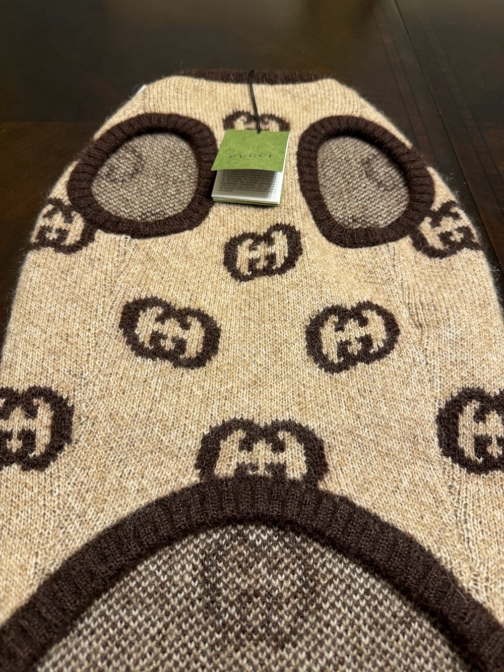 New Authentic Gucci GG Jumbo Logo Dog Sweater Clothes Tan Brown Size L - Picture 6 of 11